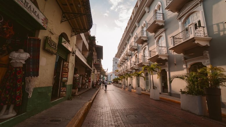 image for Student Budgeting in Panama: Save More,…