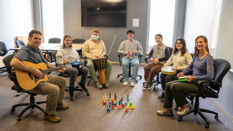 image for Music therapy improves student mental…